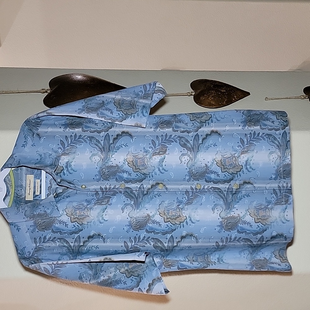 TOMMY BAHAMA Short Sleeve Button Up 100% Silk Shirt Blue Tones sz L